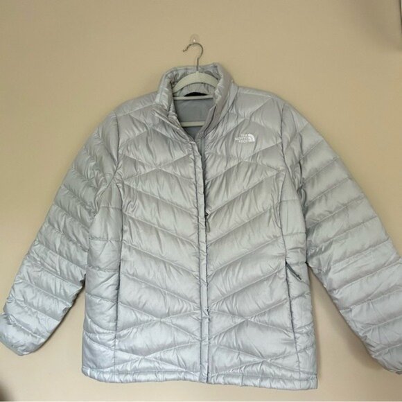 North Face Aconcagua Metallic Silver Jacket - Picture 3 of 11